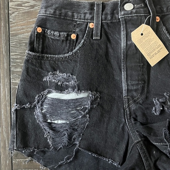 Levi’s black ripped cotton denim 501 shorts size 26 distressed high waist - Picture 4 of 11